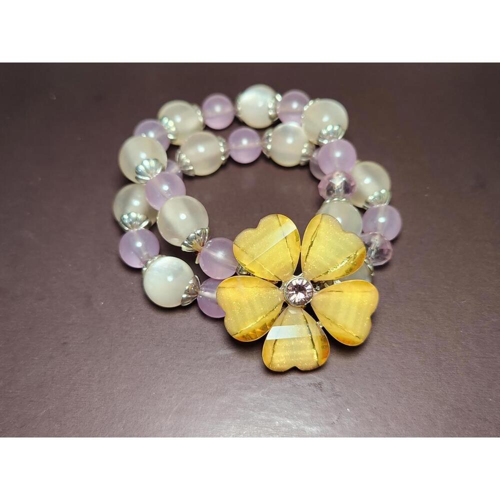 Vintage Costume Jewelry Stretch Bracelet lavendar purple beads yellow flower